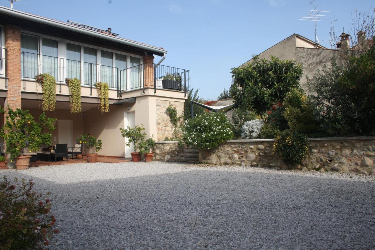 Cascina San Martino Bed & Breakfast Passirano Exterior foto