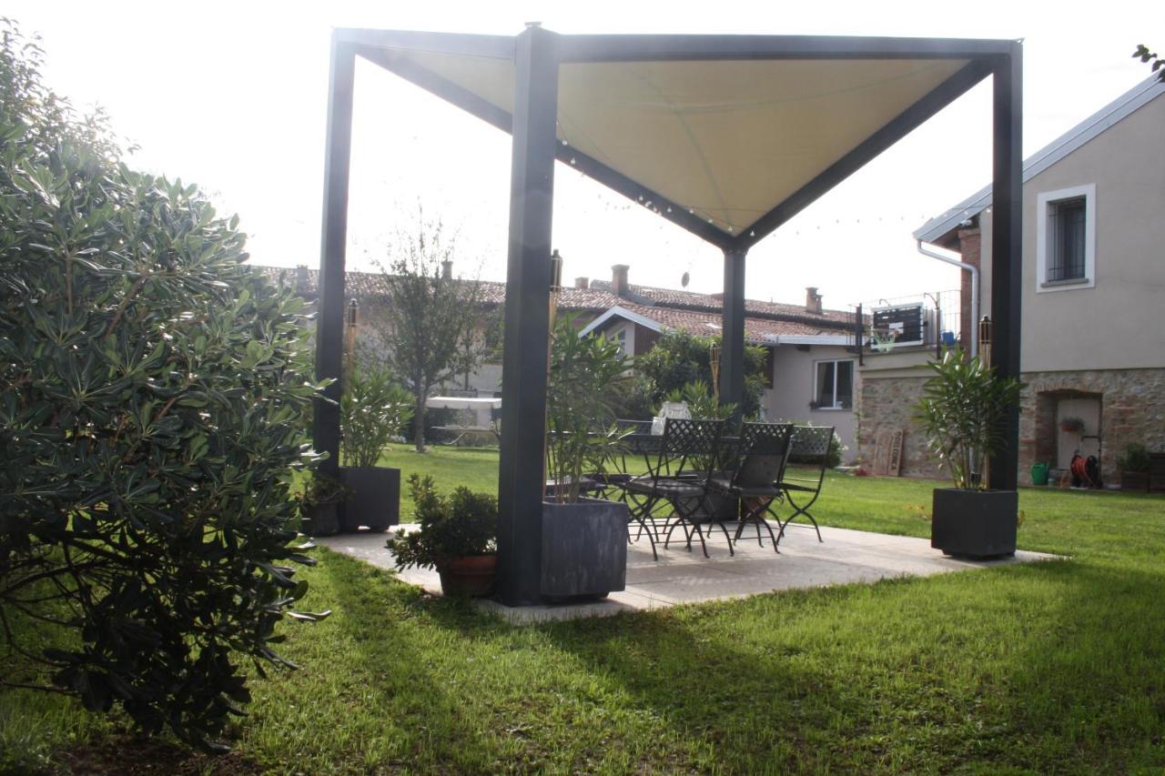 Cascina San Martino Bed & Breakfast Passirano Exterior foto